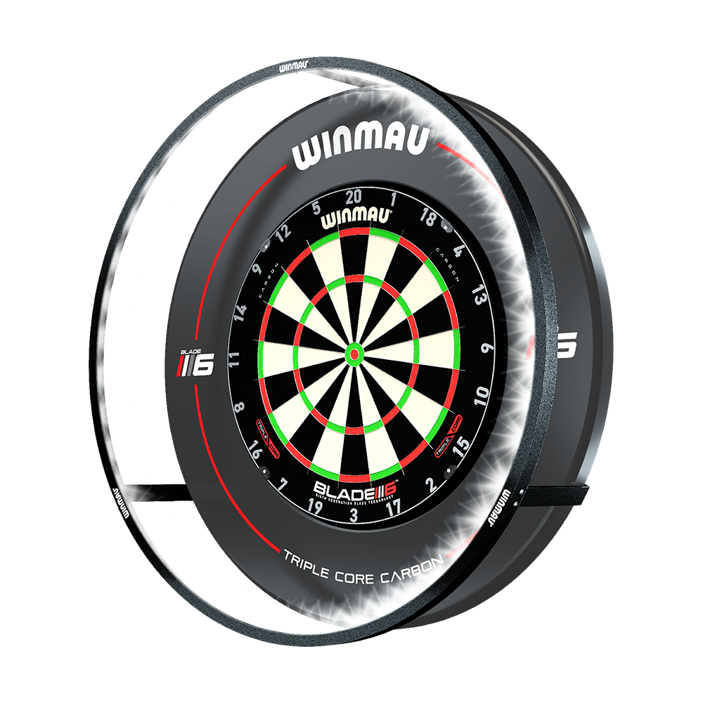 Das Bild zeigt eine beleuchtete Dartscheibe der Marke Winmau. Um die Scheibe herum befindet sich ein LED-Licht-Ring, der für optimale Sicht sorgt.